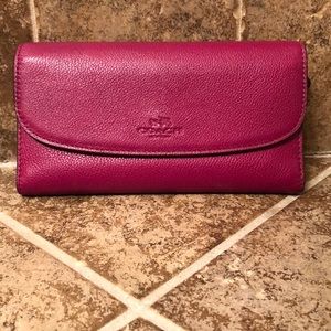 AUTHENTIC PINK COACH WALLET CHECKBOOK NWOT GOLD